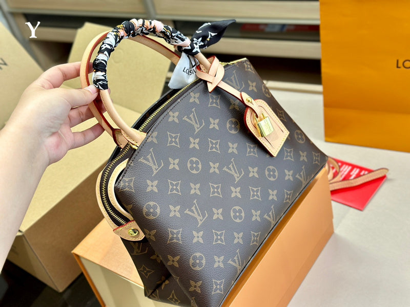 LO - LV Bags - 15092