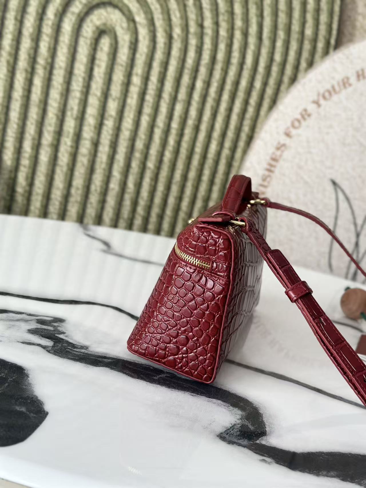 Extra Pocket L19 Burgundy Alligator Pattern Leather GHW