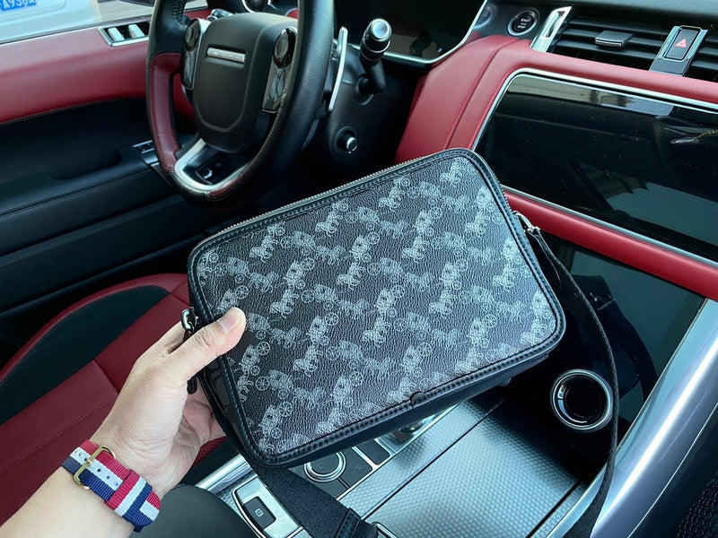 LO - CCH Bags - 045