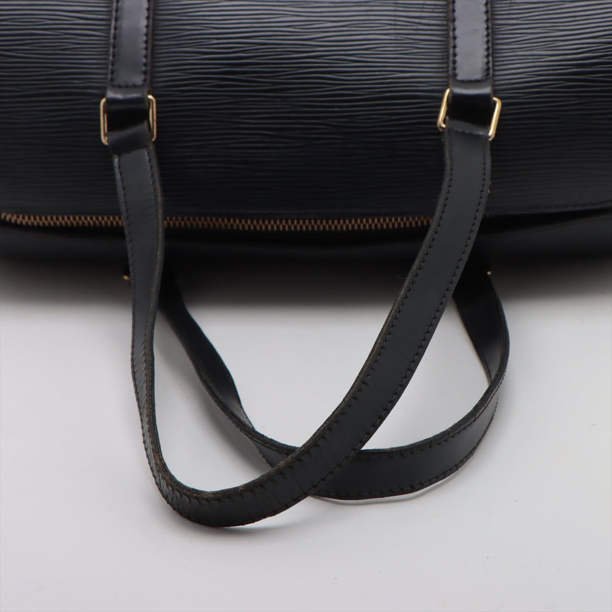 LO-LV bags 2304