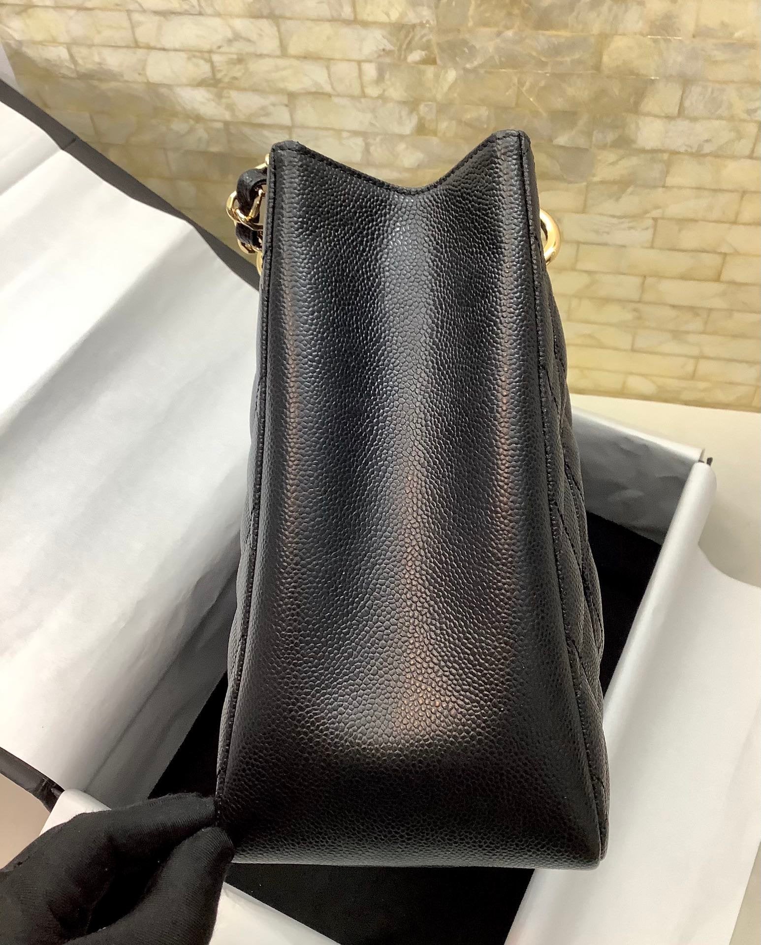 CHL -  Classic Tote Bag Gold Toned Hardware Black For Women 13.3in/34LO
