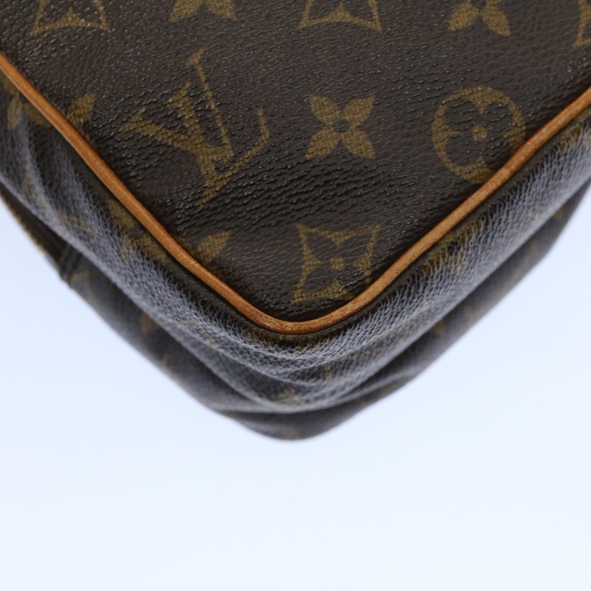 LO-LV bags 6457