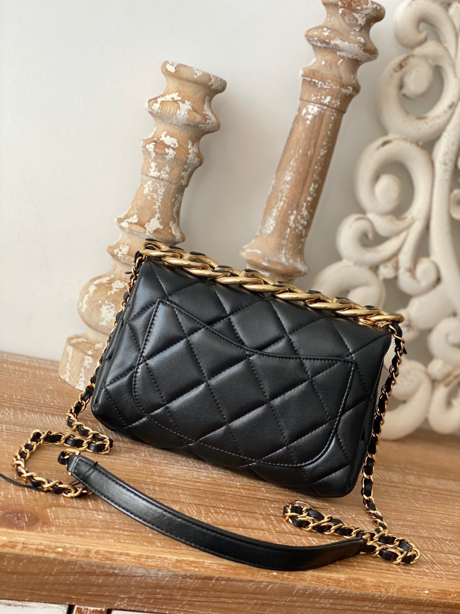 CHL -  Classic Diamond Flap Bag Black For Women Bags 9.1in/23LO