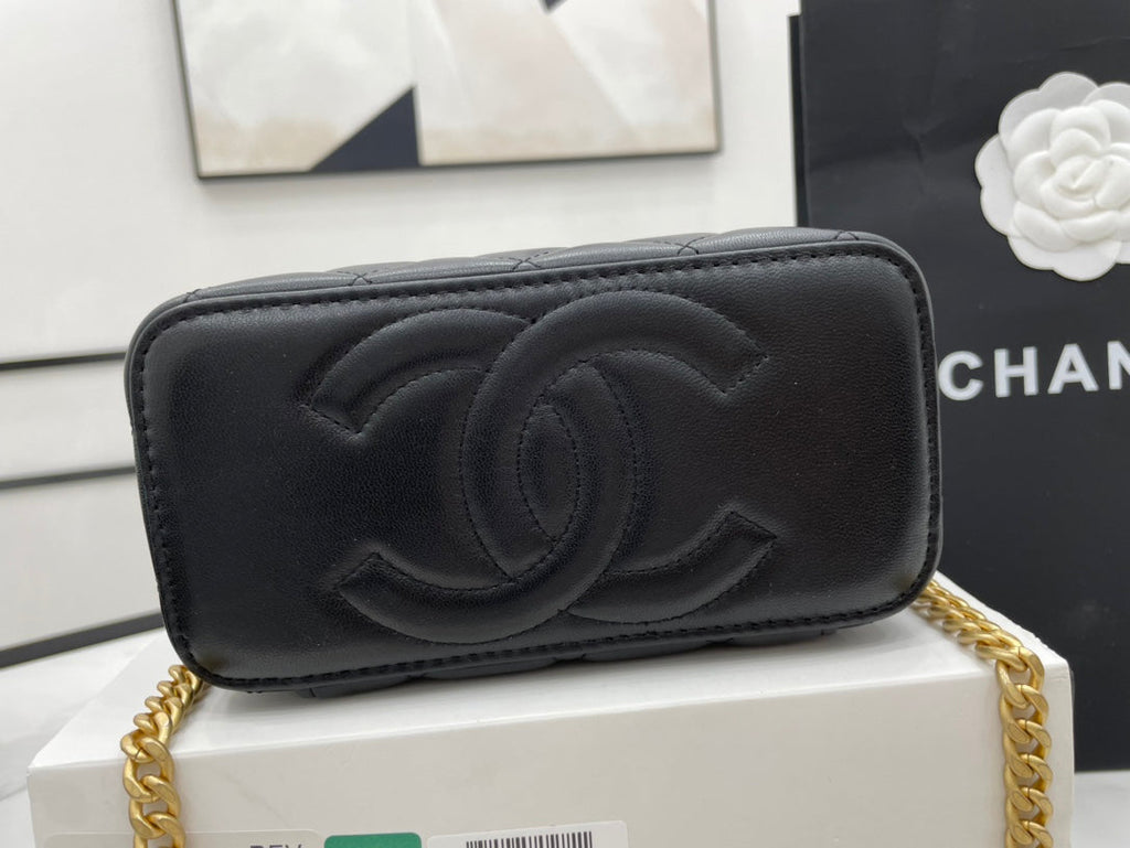 CHL - Small Vanity Case Black With Gold Zipper For Women Bags 5.9in/15LO