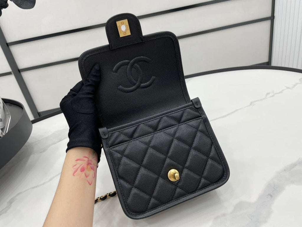 CHL -  22K Flap Bag Black For Women Bags 8.1in/20.5LO