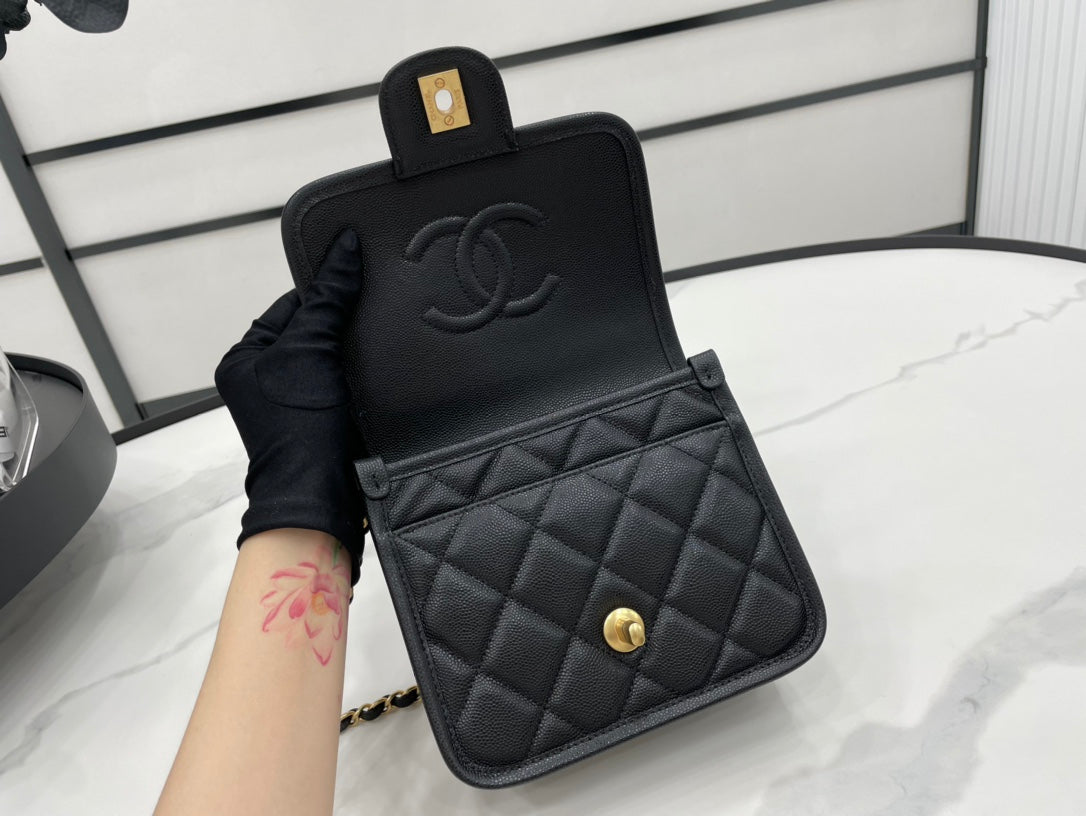 CHL -  22K Flap Bag Black For Women Bags 8.1in/20.5LO
