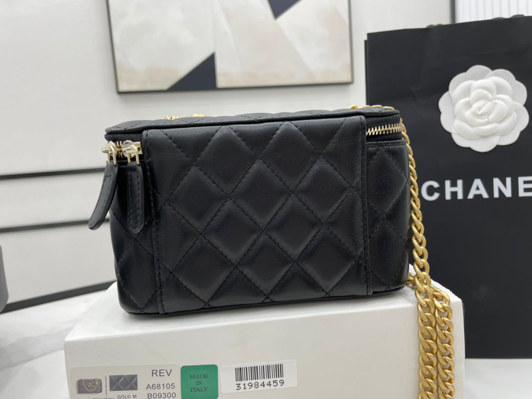 CHL - Small Vanity Case Black With Gold Zipper For Women Bags 5.9in/15LO