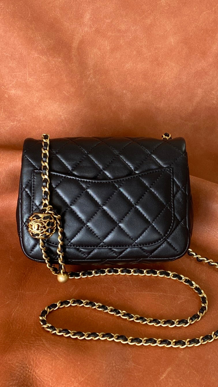 CHL -  Classic Bag Black For Women Bags 7.1in/18LO