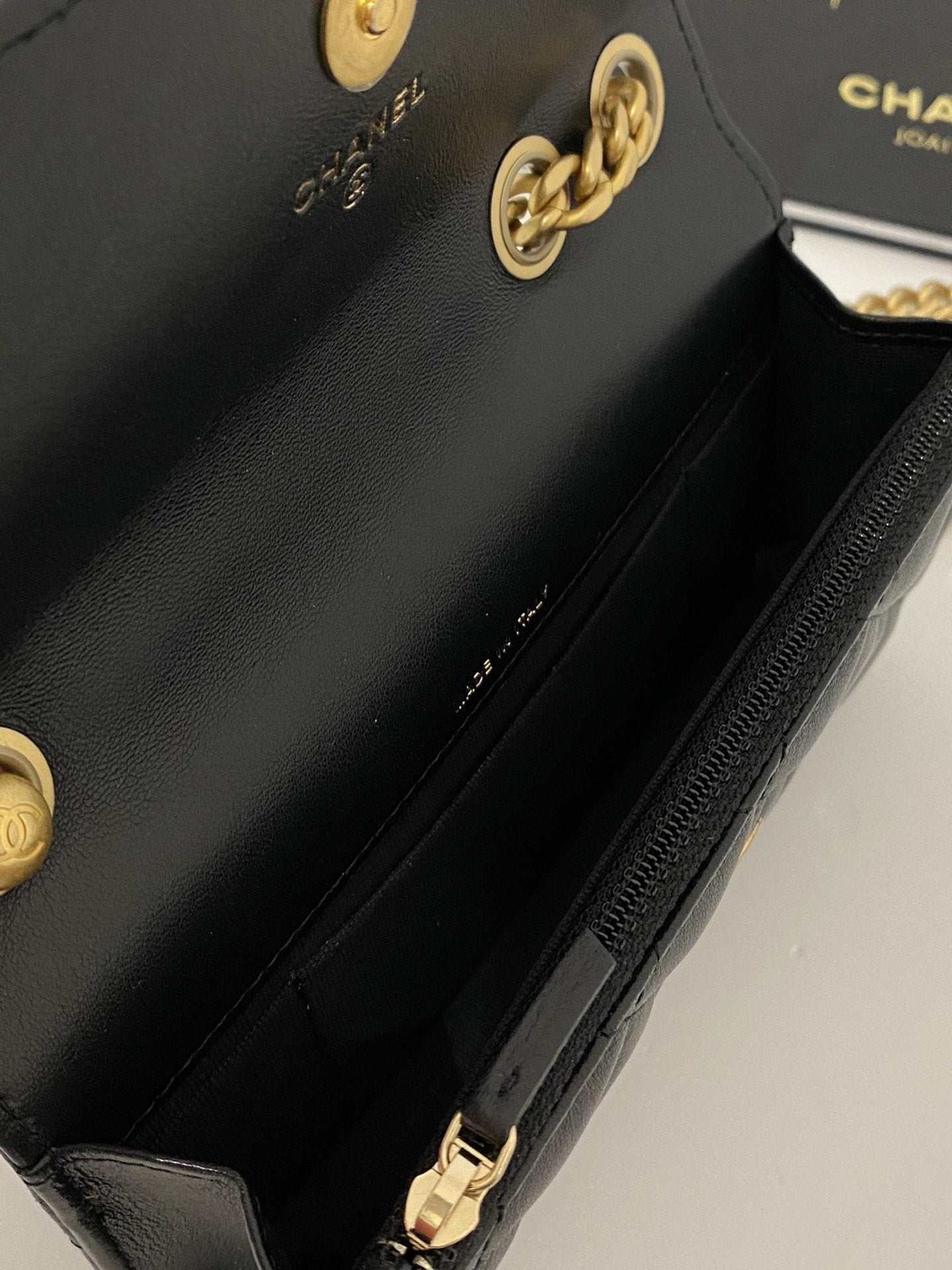 CHL - Wallet With Strap Black For Women Bags 6.7in/17LO