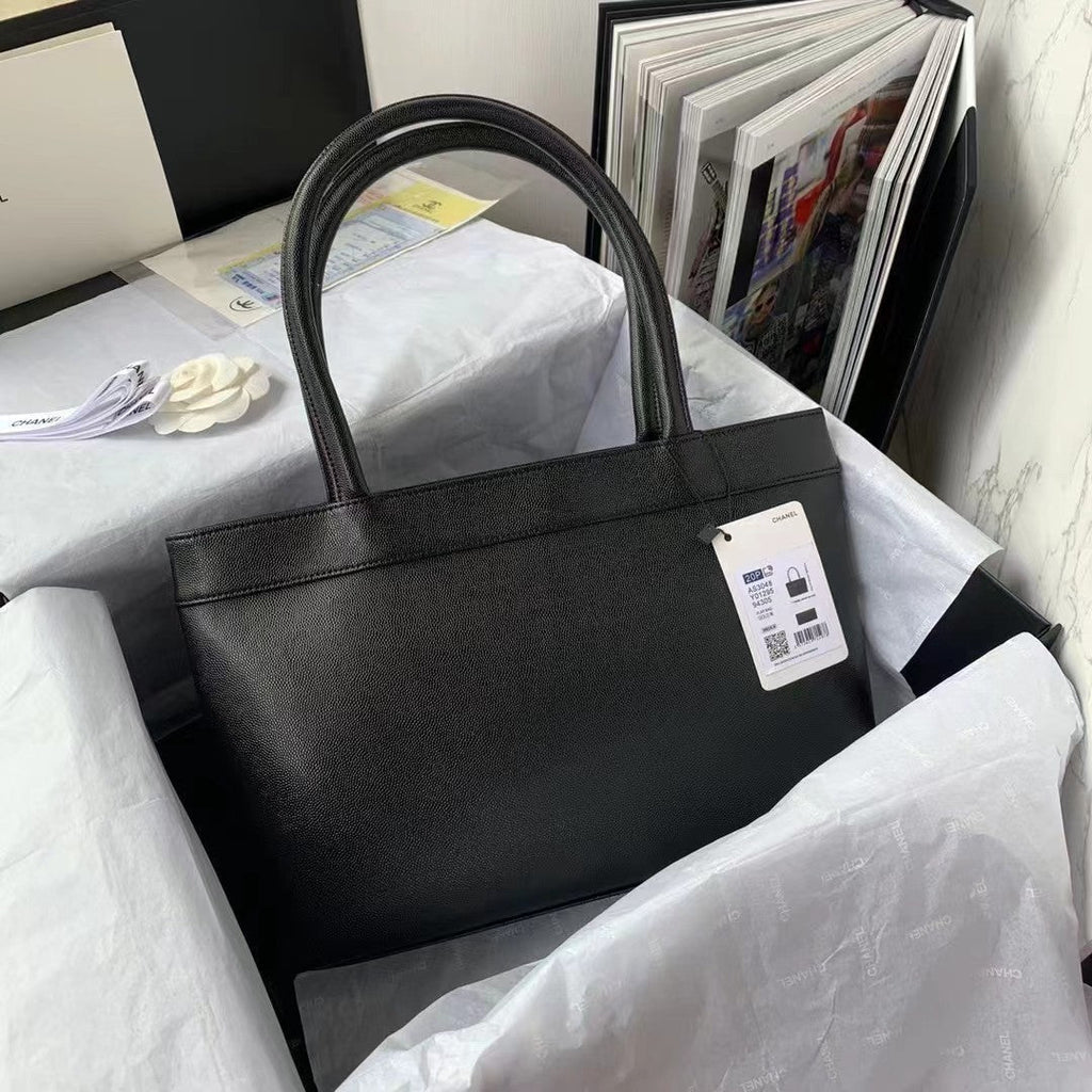 CHL -  CHL - Open Tote Caviar East West Black For Women Bags 14.5in/36.9LO
