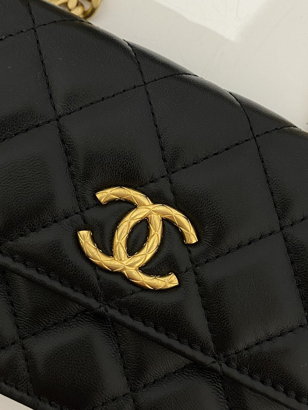 CHL - Wallet With Strap Black For Women Bags 6.7in/17LO