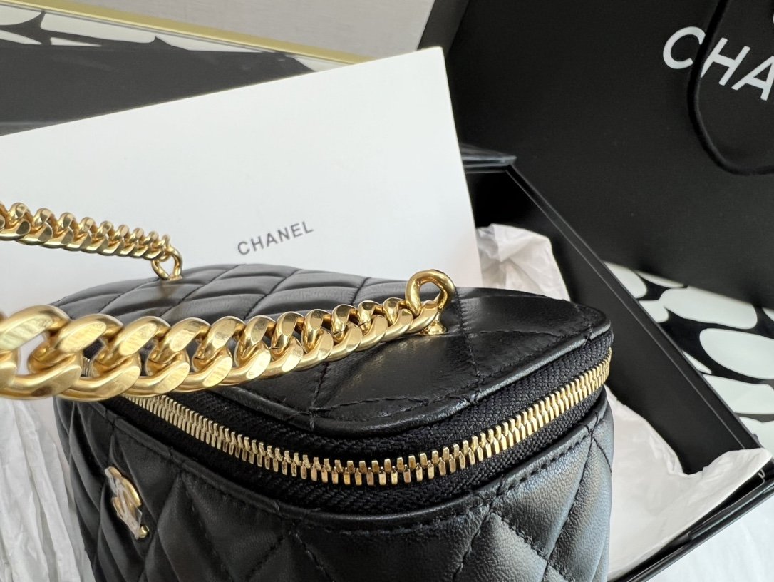 CHL - Vanity With Chain Black For Women Bags 6.2in/16LO