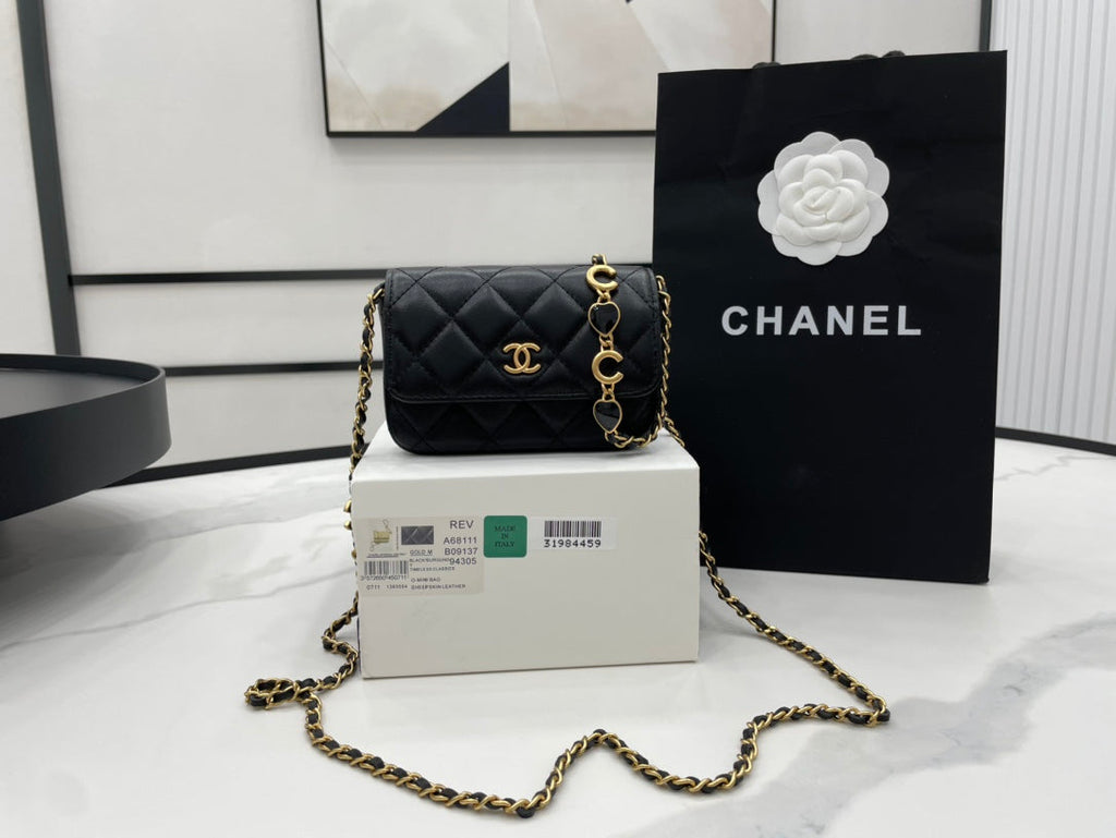 CHL -  Classic Distressed Black For Women Bags 4.7in/12LO