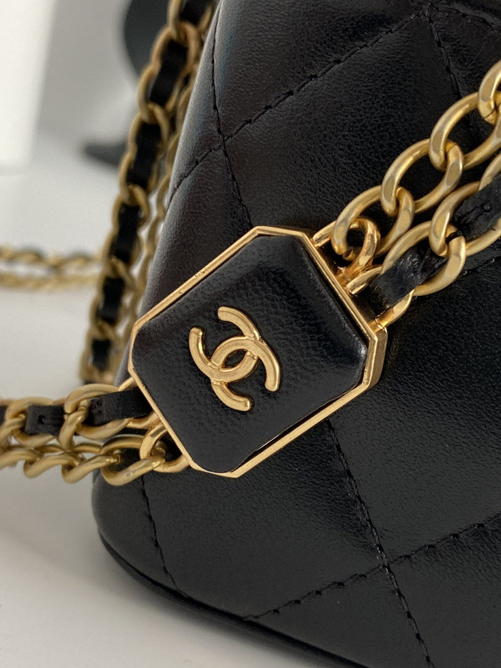 CHL - Small Vanity With Chain Black For Women Bags 4.3in/11LO