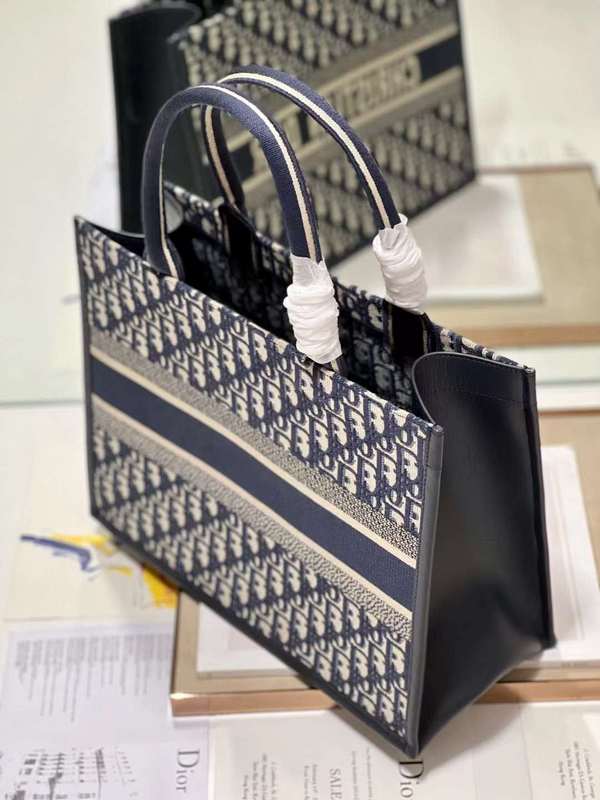 LO - DYOR   BAGS FOR WOMEN - FASHION LUXURY BAGS 028