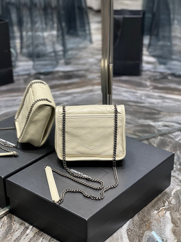 BB - YSL Bag - 3950