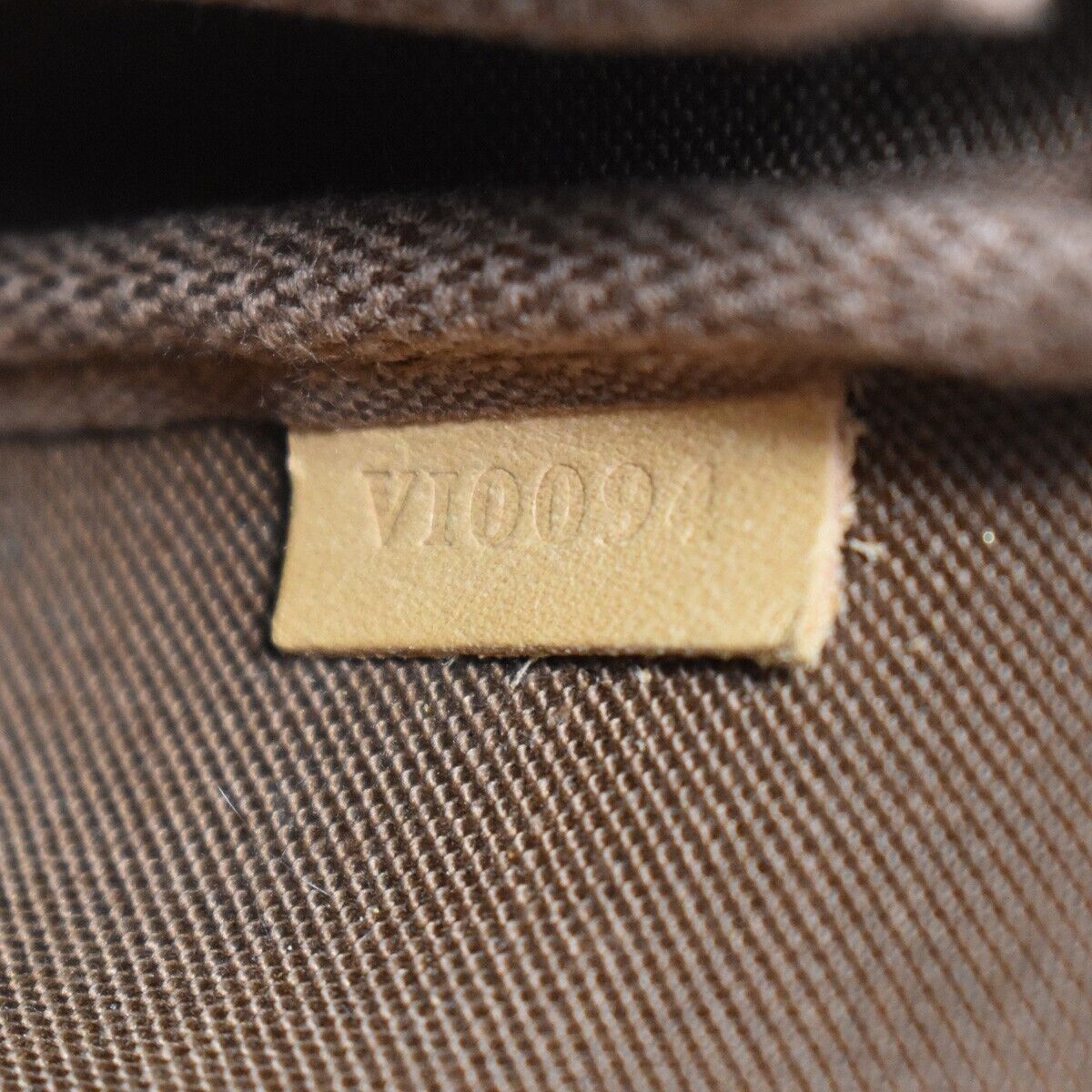 LO-LV bags 403