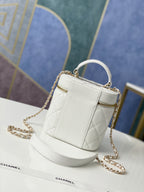 CHL - Vanity Case Gold Hardware White For Women Handbags, Shoulder Bags 9.4in/24LO 