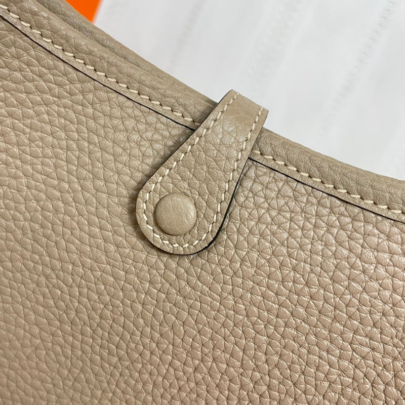 LO - HRMS DESIGNER BAGS - WOMEN BAGS - 933