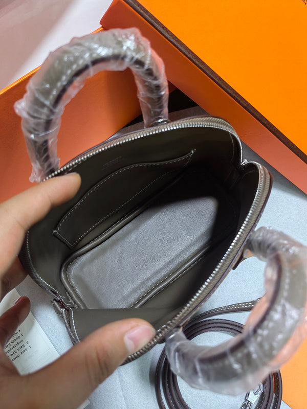 LO - HMS Luxury Bags - 832