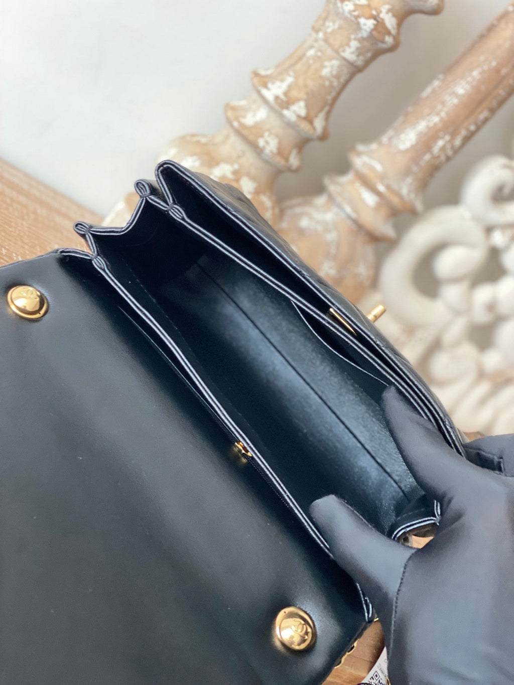 CHL - Large Flap Black Bag For Women 23LO/9in