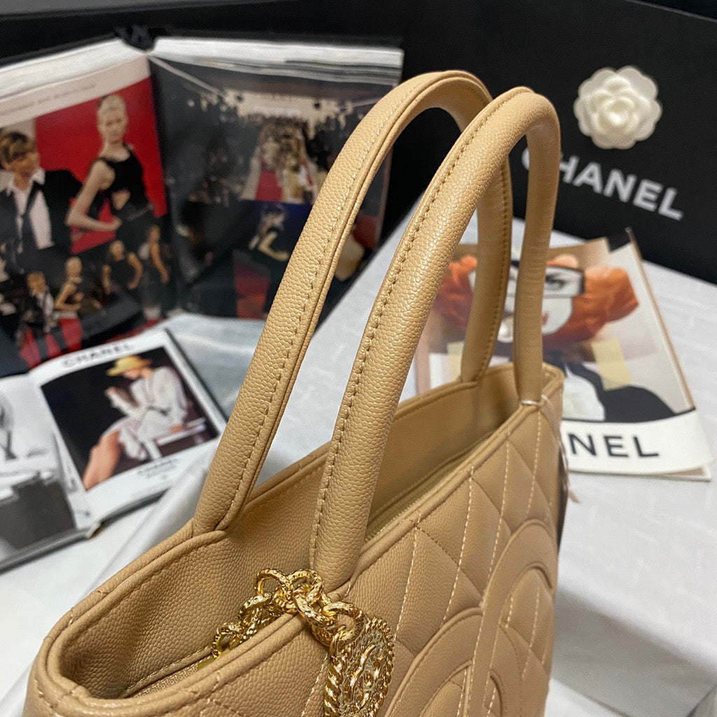 CHL - Medallion Tote Gold Hardware Caviar Yellow For Women Handbags, Shoulder Bags 15.6in/32LO