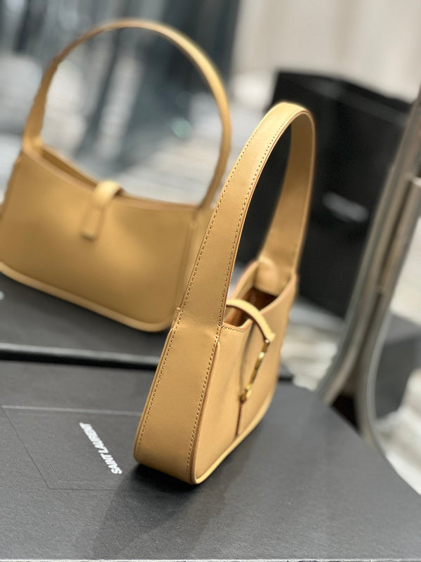 BB - YSL Bag - 2495