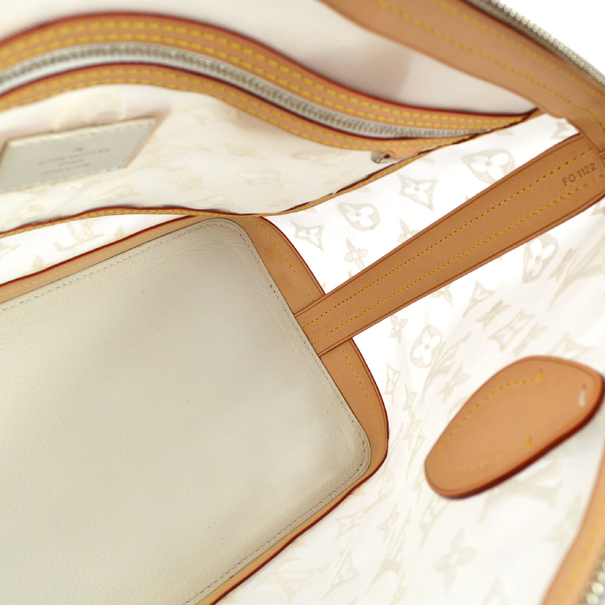 LO-LV bags 2946
