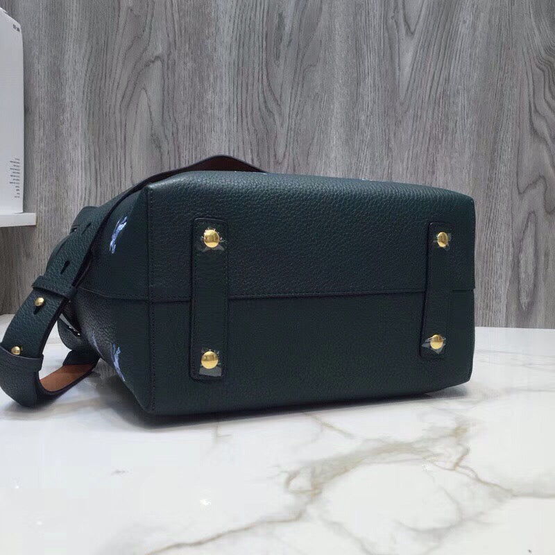 B-Berry - BB  The Small Equestrian Knight Top Handle Belt Bag Green For Women, Bags 14in/36LO