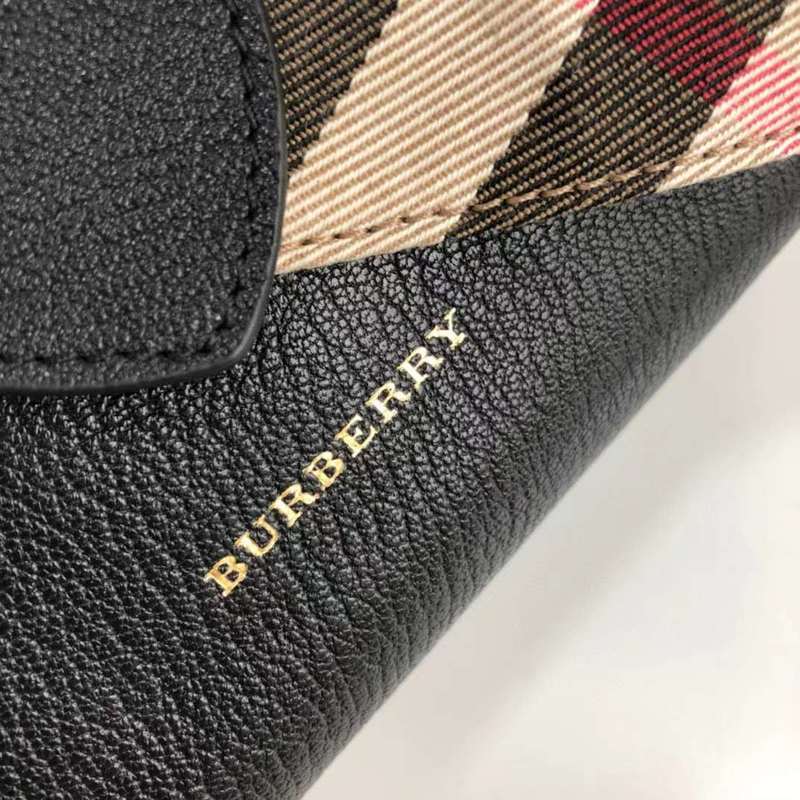 LO - B-BERRY BAGS - 083