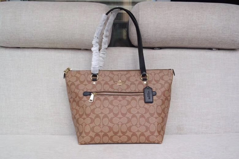 LO - CCH Bags - 526