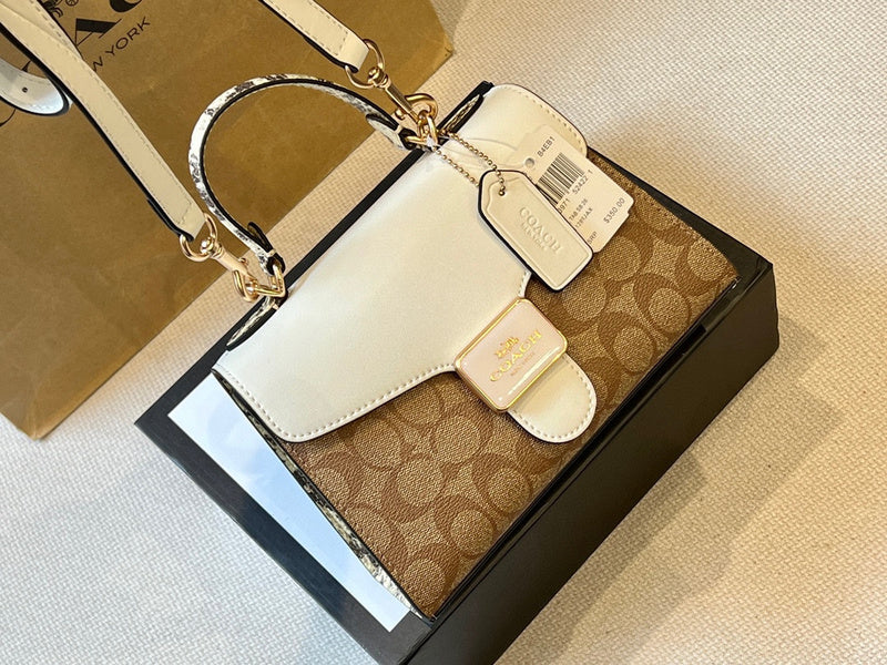 LO - CCH Bags - 284