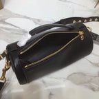 B-Berry - BB  The Kingdom Motif Barrel Bag In Black For Women, Bags 8.3in/21LO