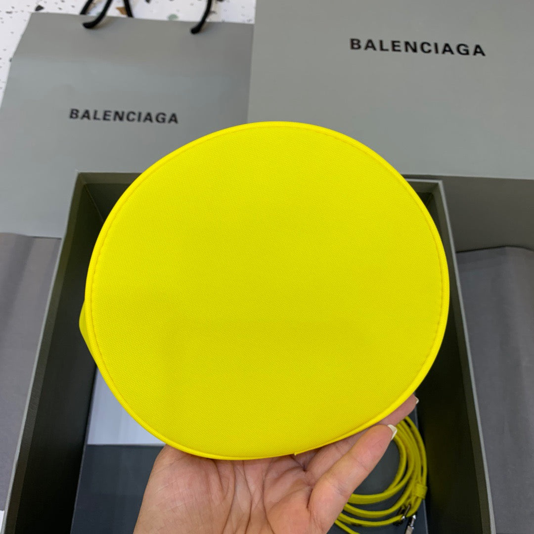 BLN-Ciaga Le Cagole Medium Bucket Bag In Yellow, For Women,  Bags 11.8in/30LO