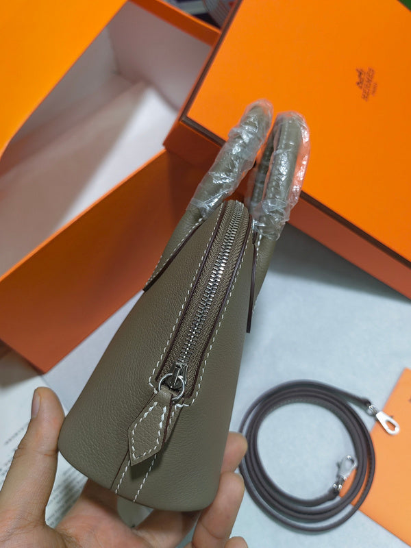 LO - HMS Luxury Bags - 832