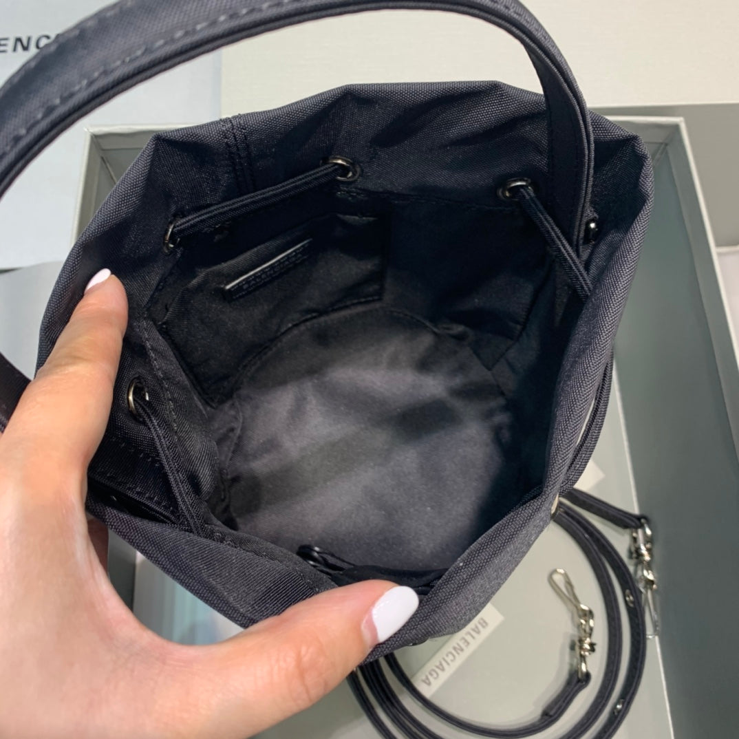 BLN-Ciaga Le Cagole Medium Bucket Bag In Black, For Women,  Bags 11.8in/30LO