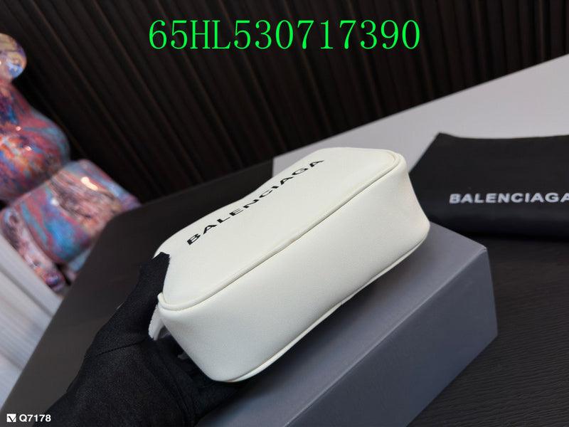 LO - BGA Bags - 1702