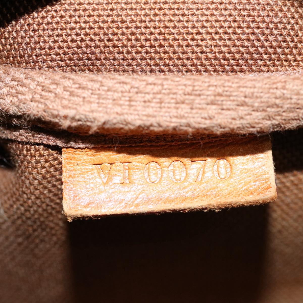 LO-LV bags 215
