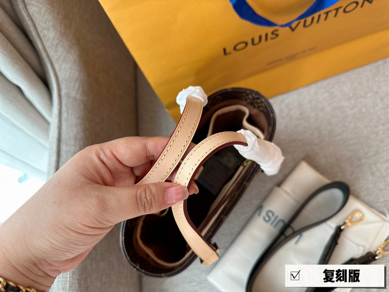 LO - LV Bags - 15079