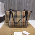 B-Berry - BB  The Small Canter Horseferry Check Tote Black For Women, Women’s Bags 11.6in/29.5LO