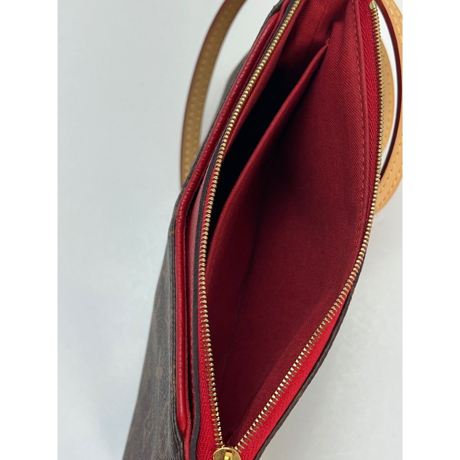 LO-LV bags 936