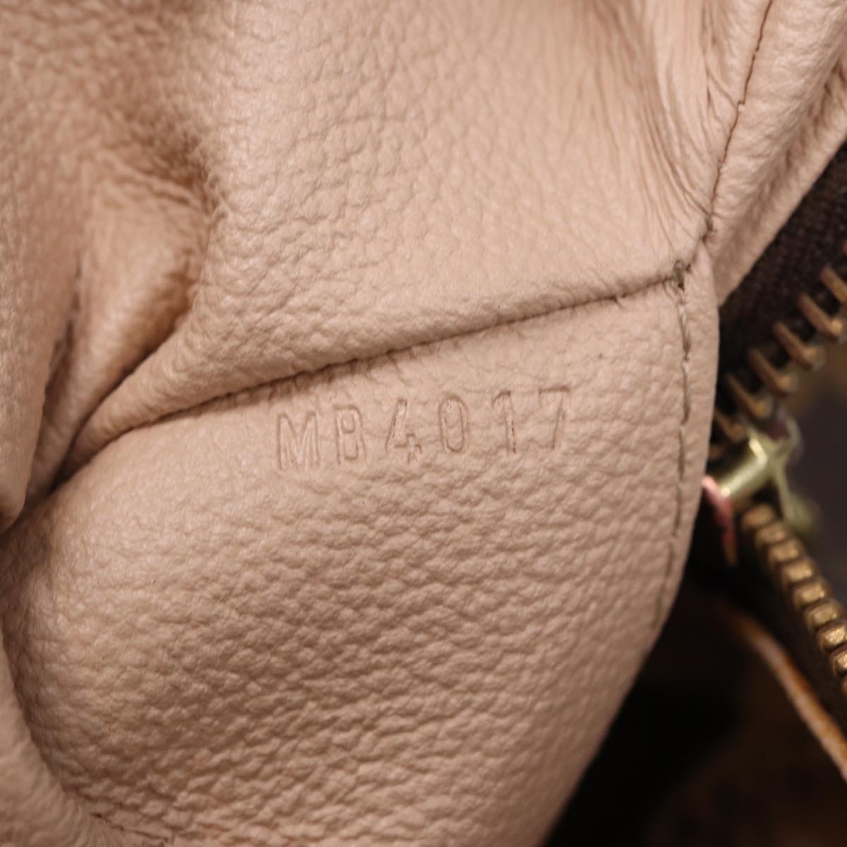 LO-LV bags 1197