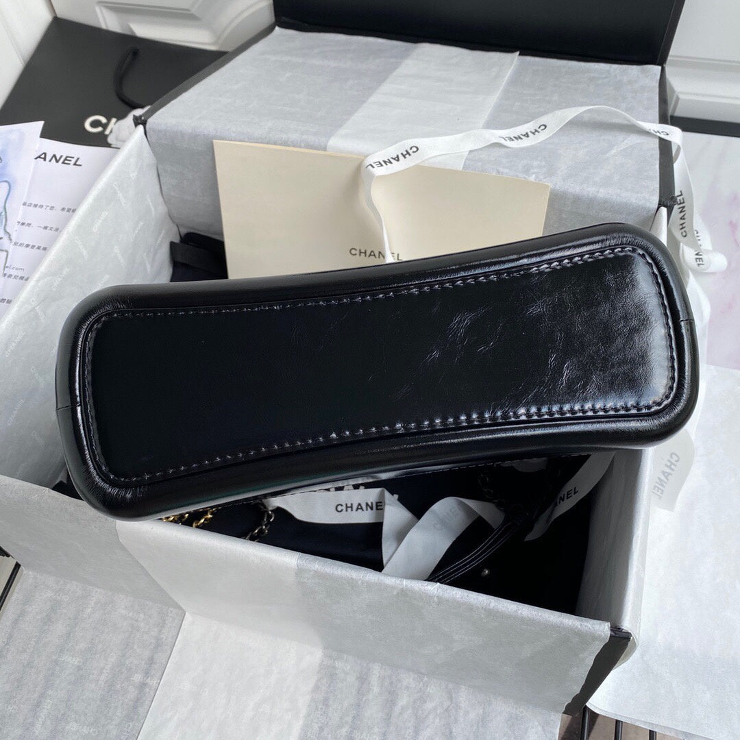 CHL - Gabrielle Hobo Handbag White/Black For Women Bags, Shoulder And Crossbody Bags 9.8in/25LO A93824 Y61477 C0200