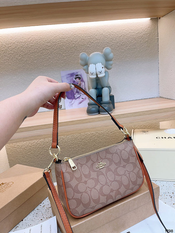LO - CCH Bags - 024