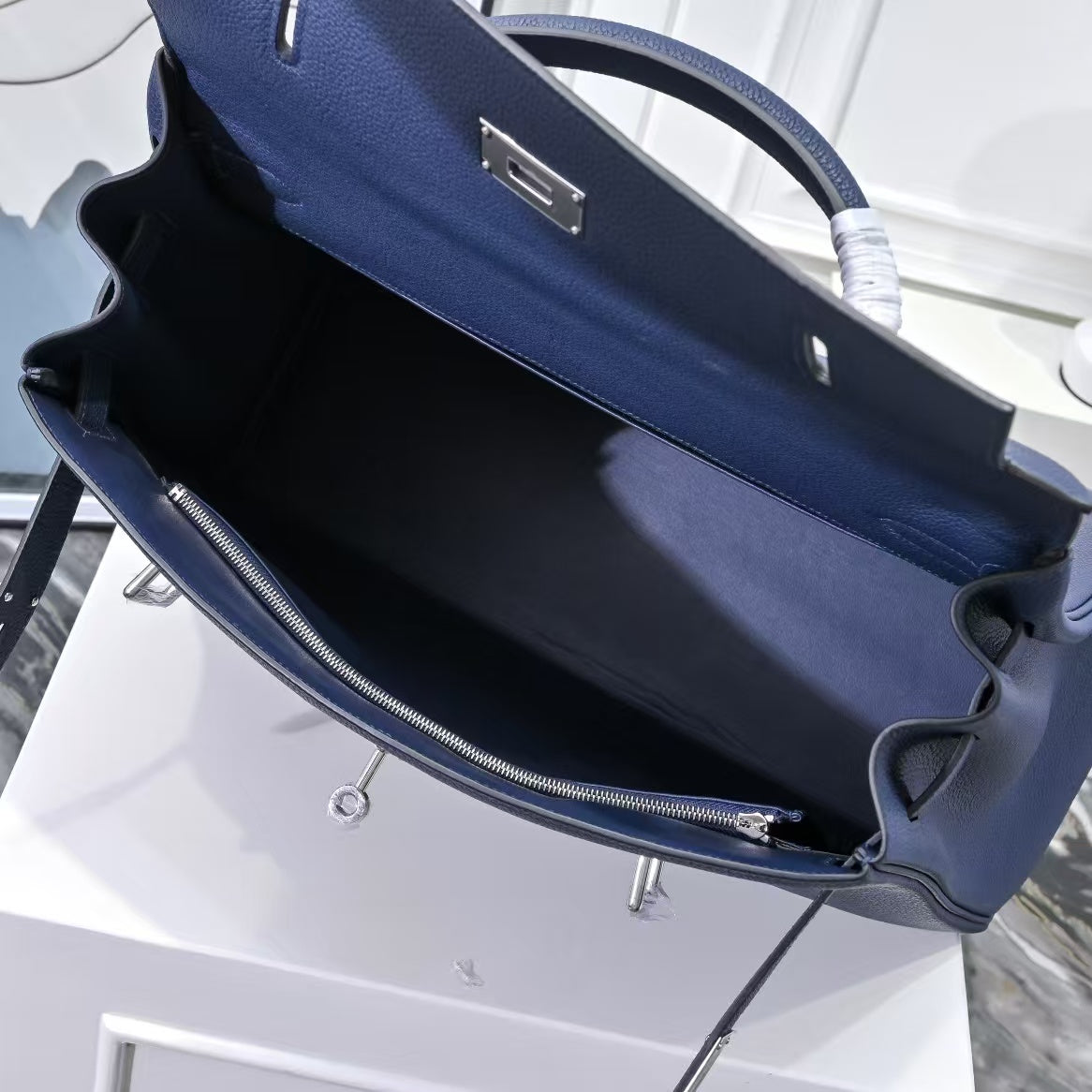 HM Kelly 42cm For Men Navy Blue Togo Leather Sliver Hardware (Need 25 days to produce)