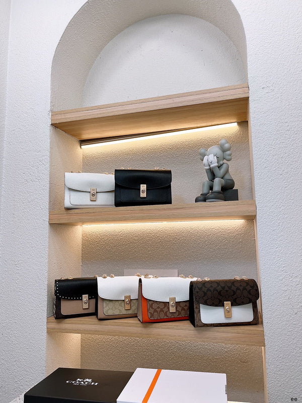 LO - CCH Bags - 377