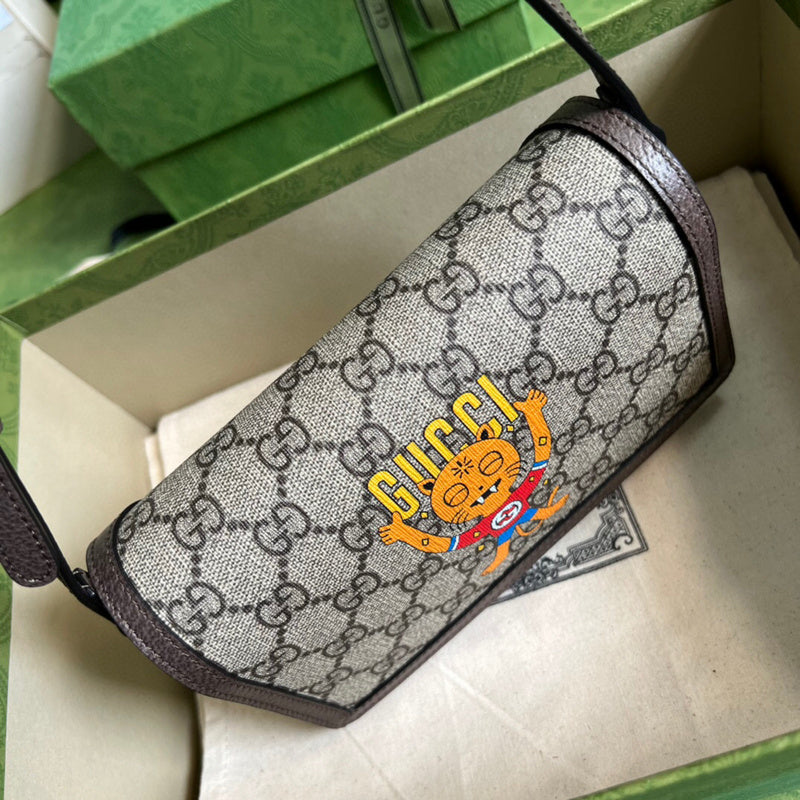LO - GCC Bags - 4768