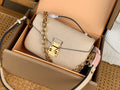 LO-LV bags 11913