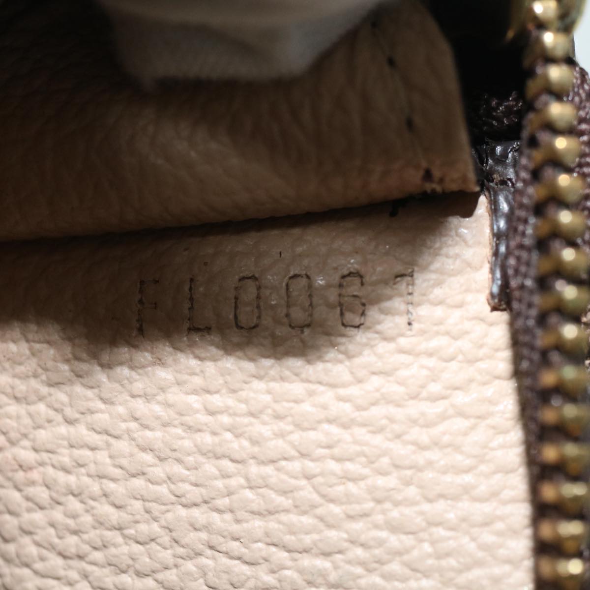 LO-LV bags 390