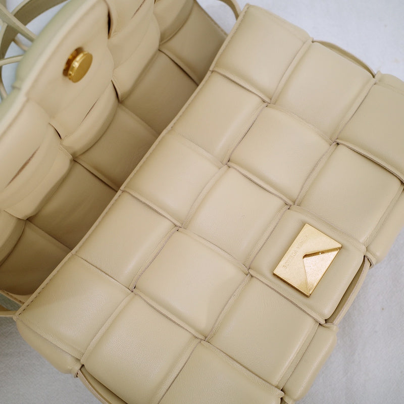 B-VENETA STYLISH HANBAGS FOR WOMEN - - 176